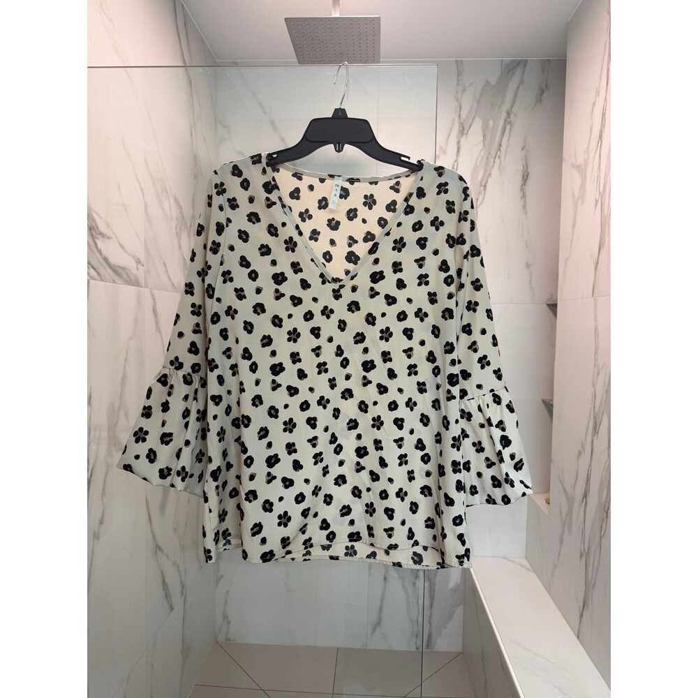 Leopard Print 3/4 Bell Sleeve Top Blouse Small